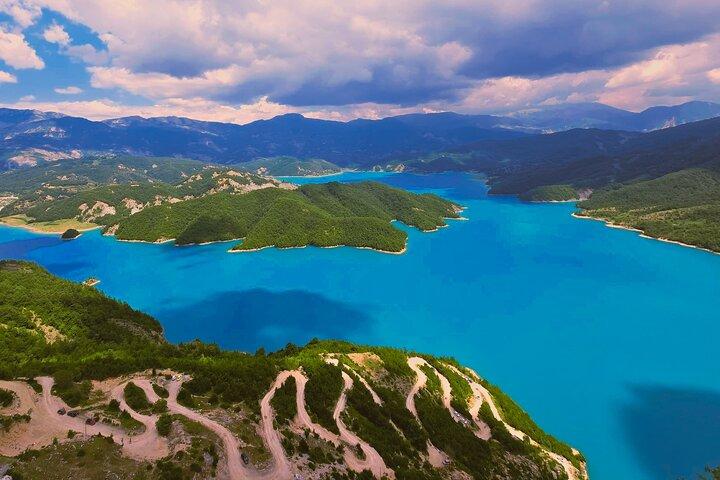 Excursion d'une journée au lac Bovilla et à la montagne Gamti au départ de Tirana