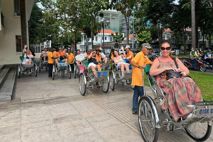 Ho-Chi-Minh-Stadt Landausflug von Häfen einschließlich Cyclo Ride