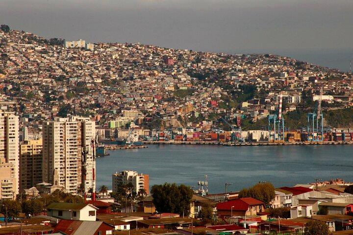 Transfer para o porto de San Antonio pré-cruzeiro com passeio em Valparaiso e Casablanca