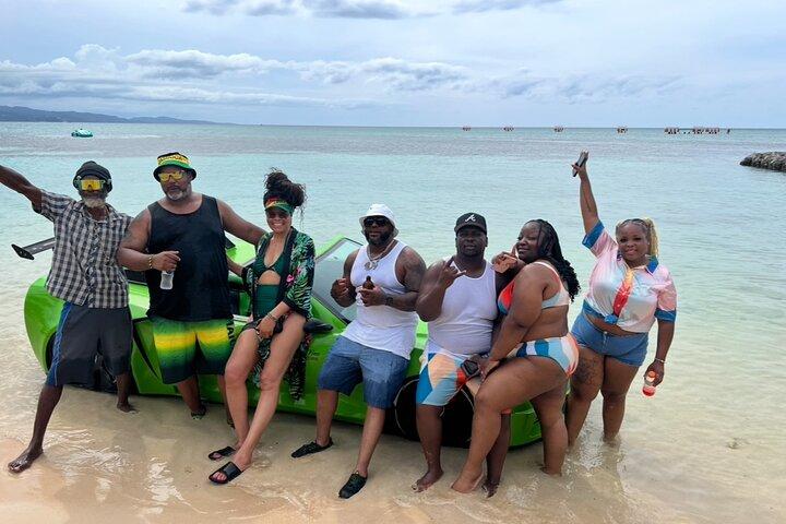 Jet Car, Parasailing, Jet Ski Adventure com compras Montego Bay