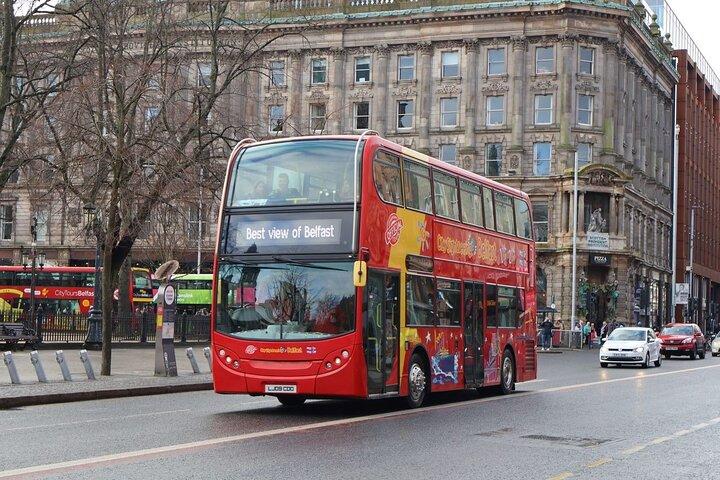 Stadsbezichtiging Belfast Hop-On Hop-Off Bus en boekbare extra's