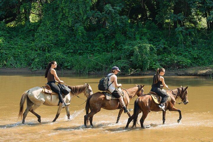Horseback Riding Tour to the Hot Springs in Puerto Escondido