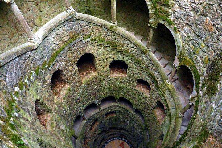 Lisbon : Sintra Town,Pena Palace, Moorish Castle& Quinta Regaleira （リスボン）