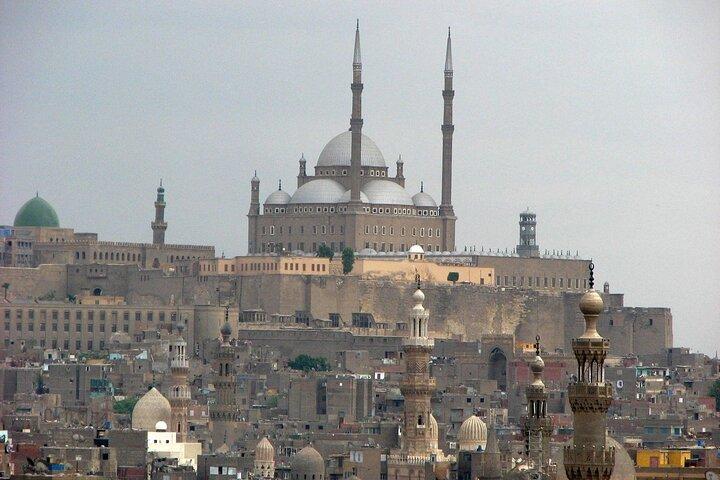 Scopri Il Cairo in due giorni completi Tour guidato