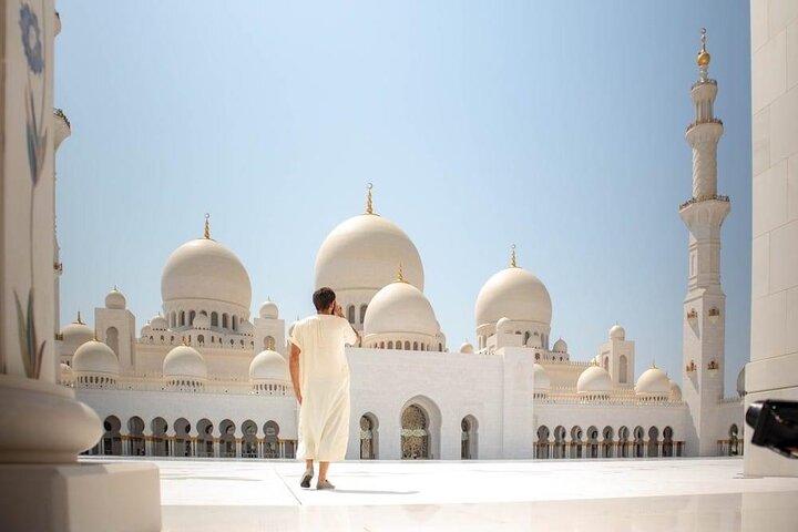 Abu Dhabi Full Day Privétour met bezoek aan de Grote Moskee en het Paleis