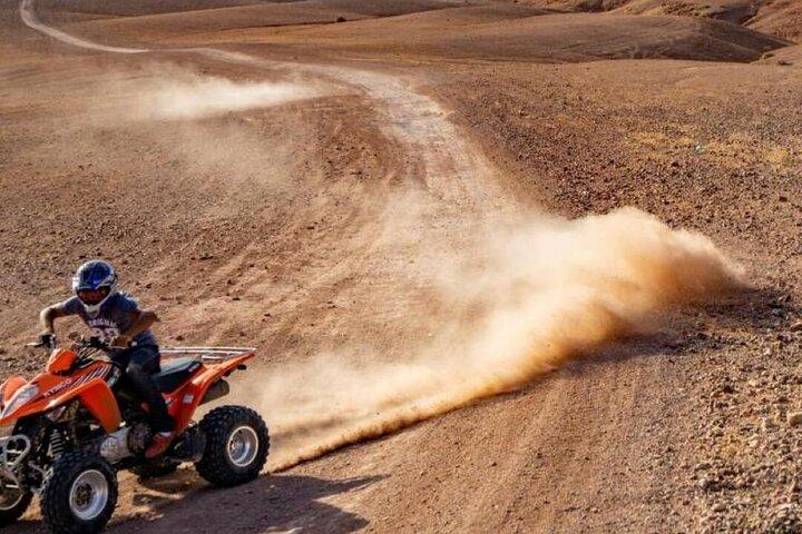 Desert Agafay Marrakech : Paseo en quad y camello, puesta de sol, cena & espectáculo