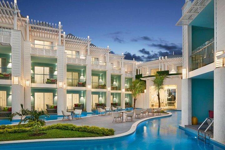 Aeroporto de Montego Bay e Azul Beach Resort Negril Private Shuttle