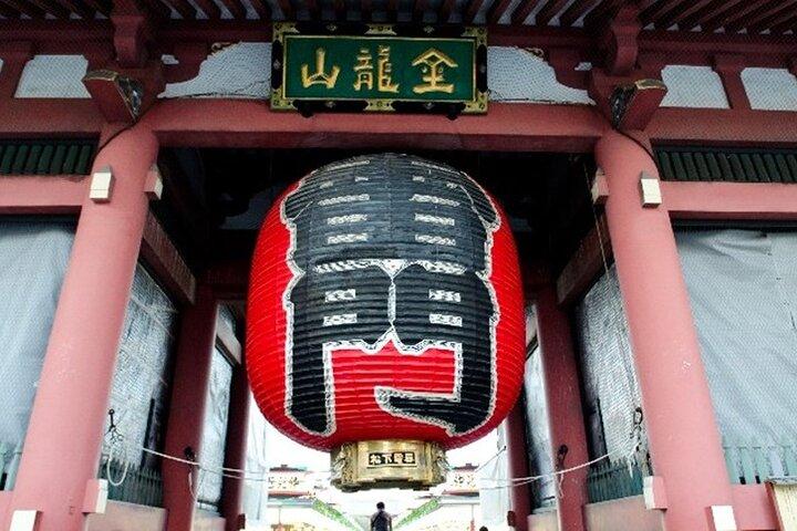 地元ガイドと一緒に東京を散策して食べるプライベートツアー