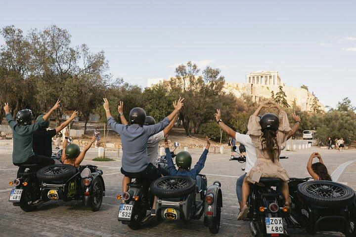 Tour guidato privato VIP di Atene Acropoli e Plaka in sidecar