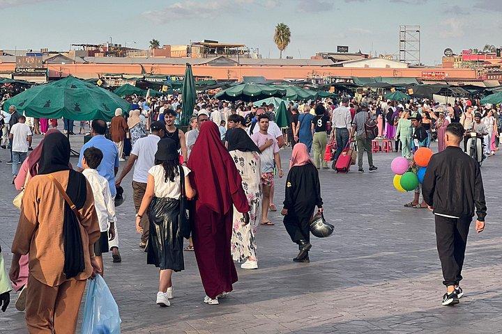 Marrakech Small-Group Walking Tour: Bahia Palace, Medina & Souks