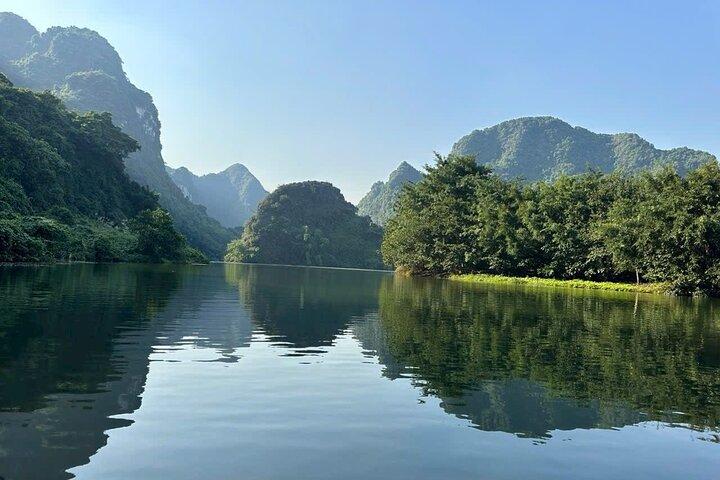 Trang An Boat Trip Hoa Lu og Mua Cave Small-Group Dagstur