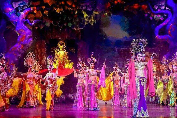 Show do Alcazar em Pattaya com Traslados Privados