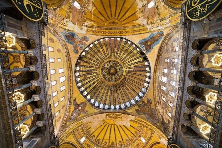 Topkapi Palace and Hagia Sophia Museum Tour from Istanbul