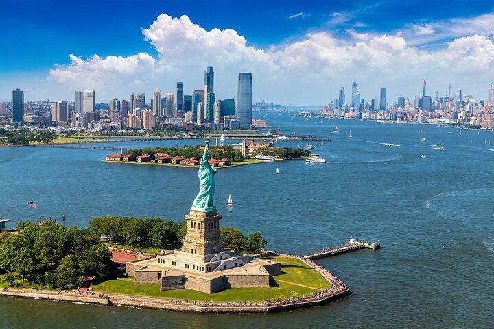 NYC Vrijheidsbeeld met Hop On Hop Off Bus Tour