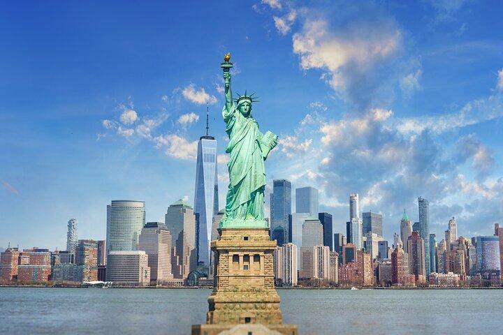 NYC Statue de la Liberté avec visite en bus Hop On Hop Off