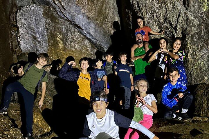 ¡Explora las cuevas y cascadas del Bosque de Tijuca!