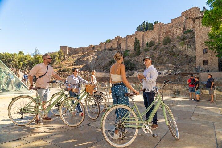 Málaga : Highlights, gemme nascoste e tour in bici vintage sulla costa