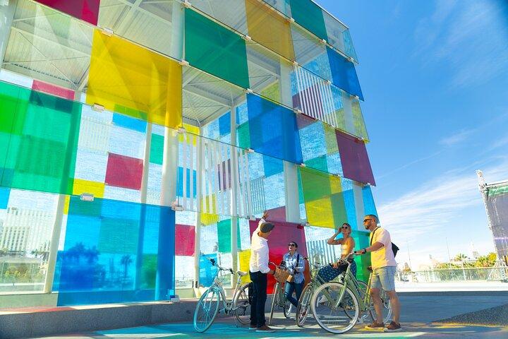 Málaga: Highlights, gemas escondidas e Costa Vintage Bike Tour