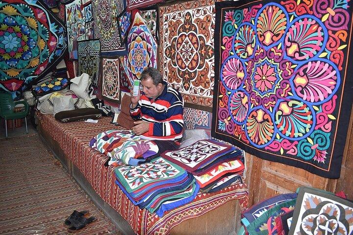 Tour de compras privado guiado de medio día en El Cairo