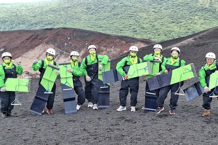 Volcán Sandboarding Experiencia privada en León