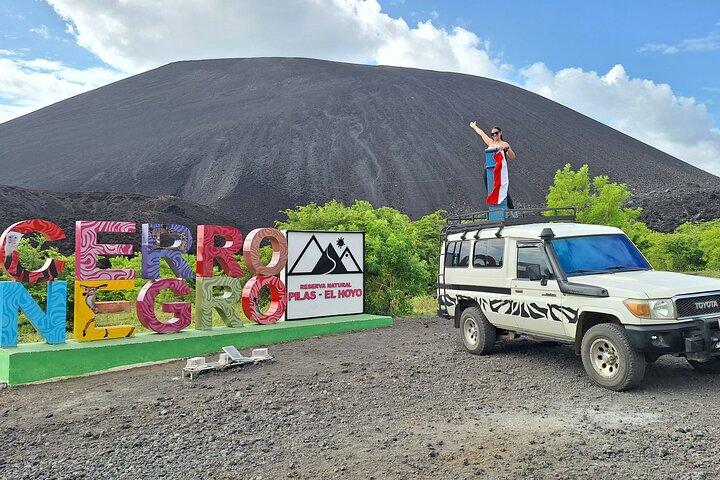 Volcán Sandboarding Experiencia privada en León