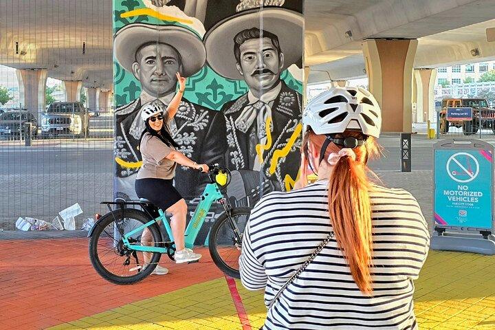 San Antonio E-Bike Tour: Murals, Street Art and Hidden Gems