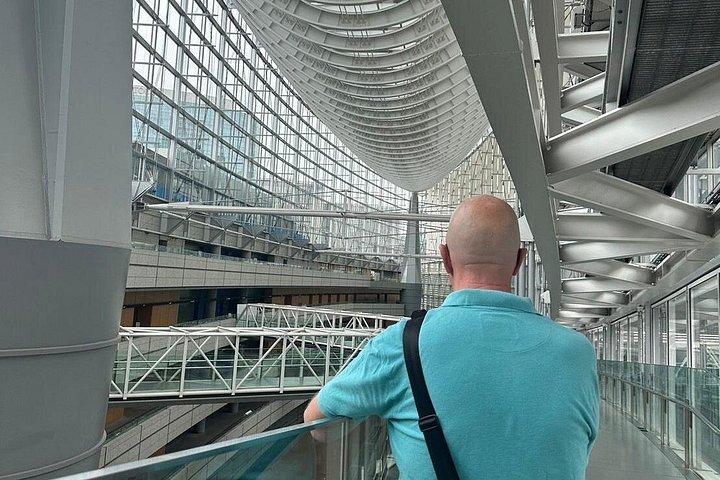 東京建築・現代アートを巡るツアー