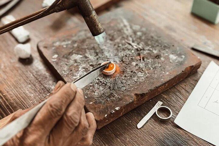 Uluwatu Silver Jewelry Making Class em Bali