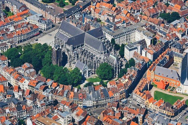 Voo turístico privado sobre Lille