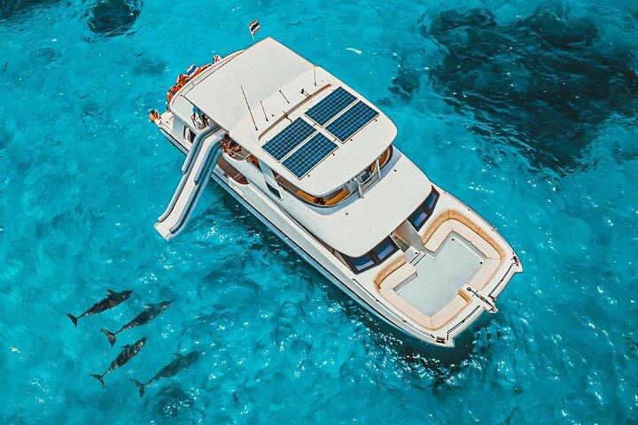 Phuket Catamarán de lujo Phi Phi Maya Bay Maiton con buceo