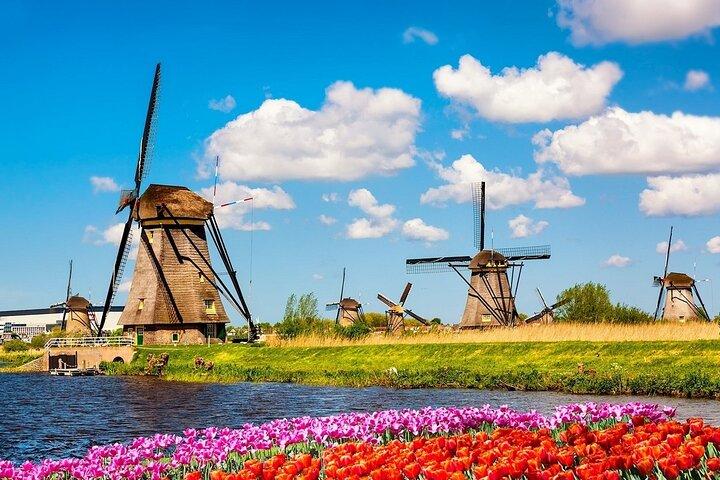 Explore Kinderdijk, Delft e The Hague Day Tour a partir de Amsterdã