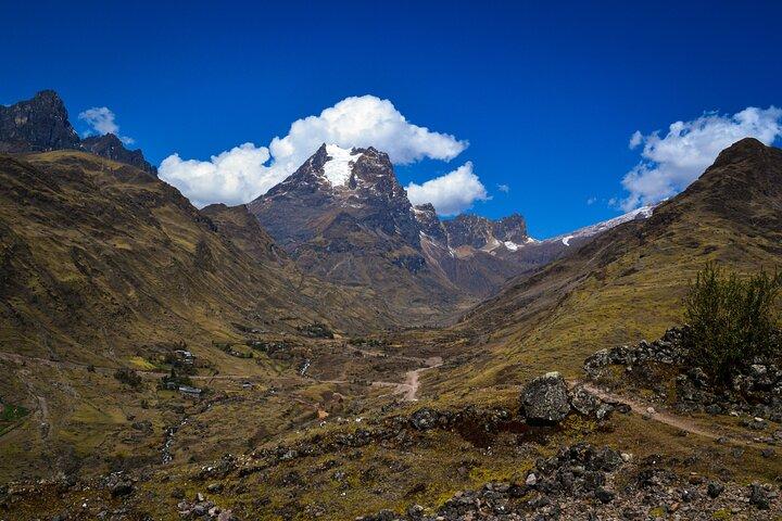 Lares Valley Trek to Machu Picchu 4 Days