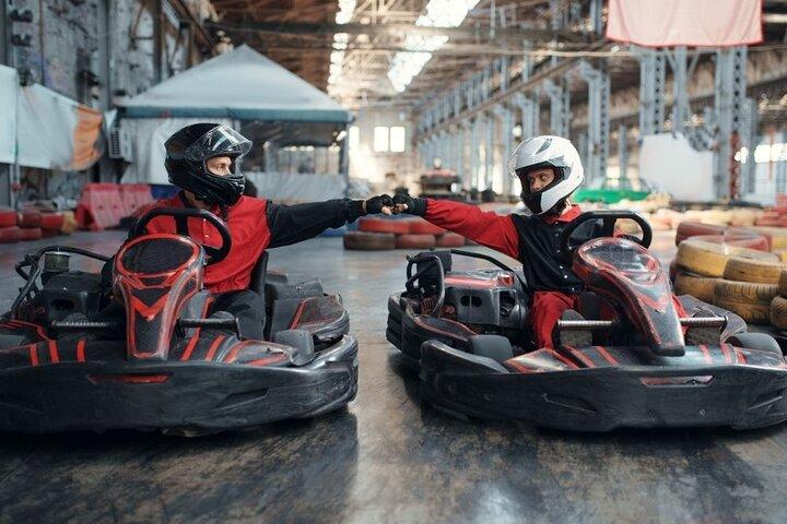 Indendørs Go Karting Pakke i Gdansk med Hotel Transfers