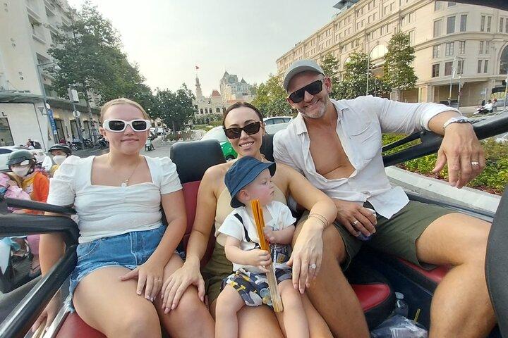 Excursão em Ho Chi Minh City em ex-Jeep/Car