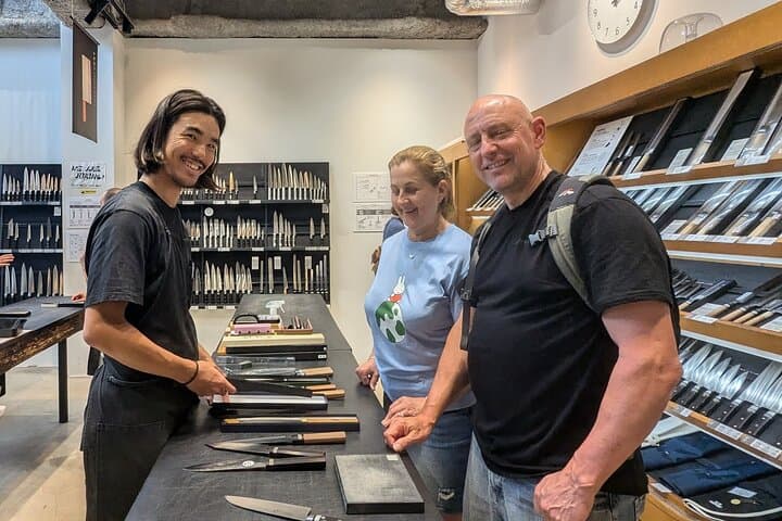 Asakusa: Japanese kitchen knife store visits after history tour
