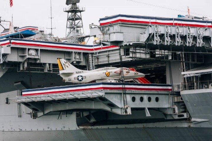 ロサンゼルスから： USSミッドウェイ、オールドタウンサンディエゴツアー