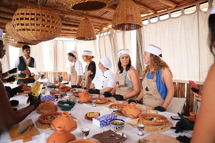 Corso di cucina marocchina a Marrakech: tajine e tè alla menta | Riad Nelia