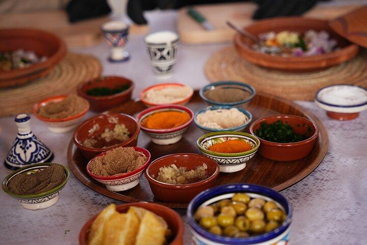 Corso di cucina marocchina a Marrakech: tajine e tè alla menta | Riad Nelia