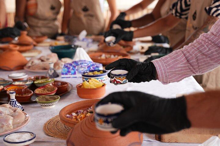 Corso di cucina marocchina a Marrakech: tajine e tè alla menta | Riad Nelia