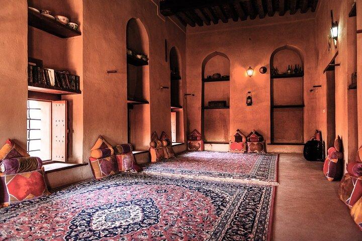 Muscat Shore Excursion: Private Nizwa Day Trip