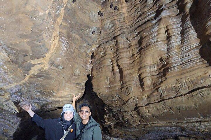 Jakarta: Sentul Pine Forest and Waterfall Trekking Tour