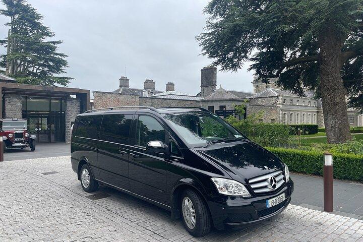 Privater Transfer vom Flughafen Dublin oder Dublin nach Adare Manor