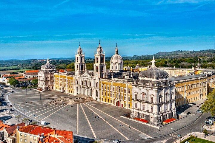 Mafra and Queluz Palaces Private Tour with Tickets