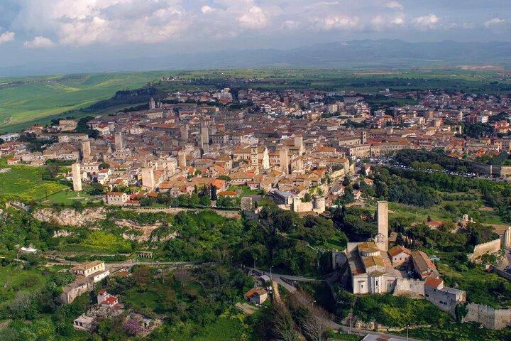ローマ日帰り旅行： タルクィニアとチェルヴェテリ、エトルリアツアー