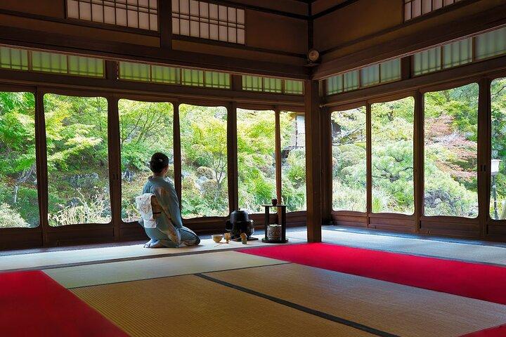 庭園を望む京都清水茶会
