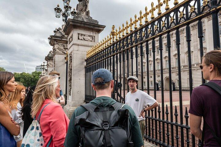 ロンドンの宮殿と議会ツアー（20以上のロンドンのトップ観光スポットをご覧ください）