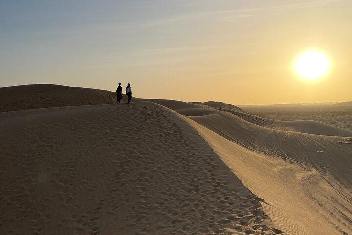 Golden Dunes Over-Night Safari: Campfire, Sunrise & desert Life