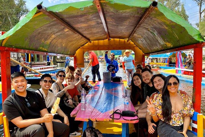 Fête Trajinera à Xochimilco avec boissons, Mariachi et collations