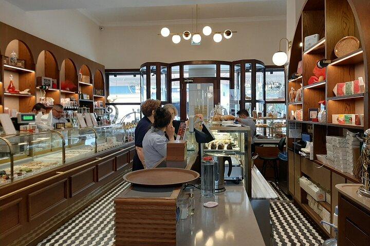 Kadikoy's history, theatres and sweet shops: a self-guided audio tour
