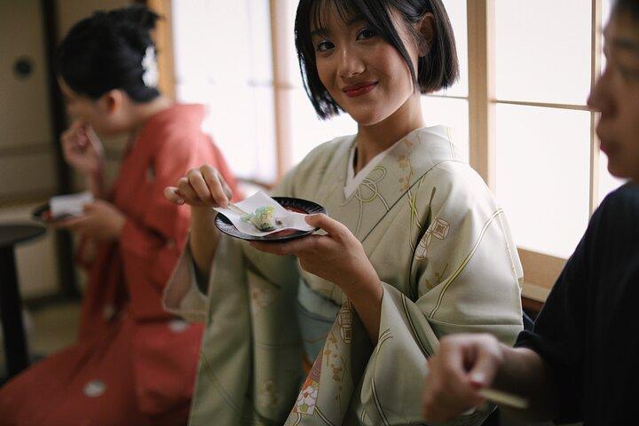 Expérience de cérémonie de kimono et de thé d'une demi-journée à Kyoto